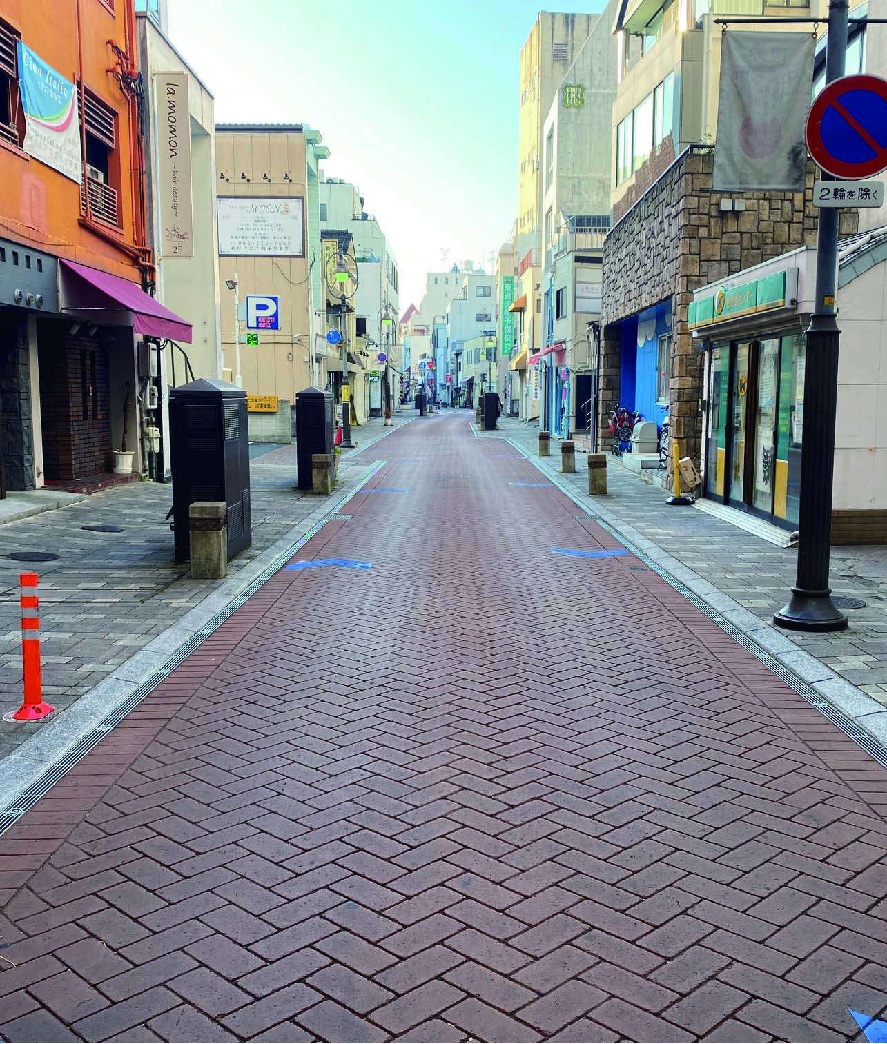 アースタンプ 型押しアスファルト工法による施工事例_商店街1