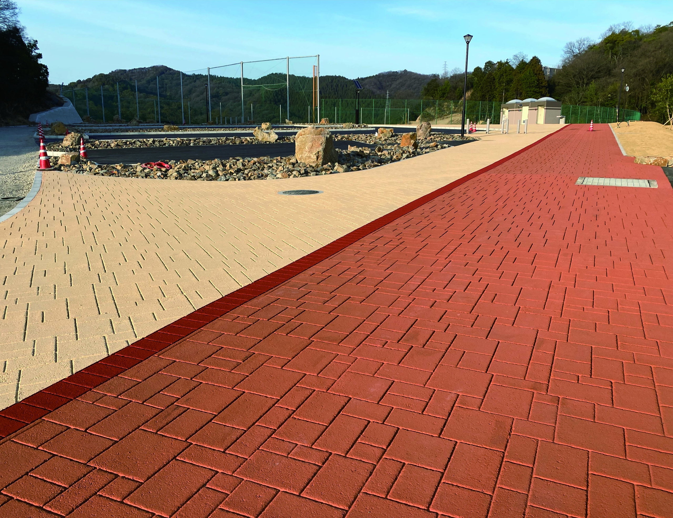 アースタンプ 型押しアスファルト工法による施工事例_公園5